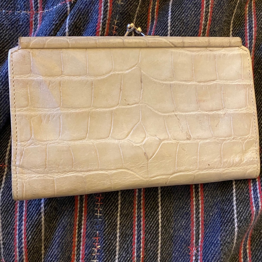 Wallet - Picture 2 of 6